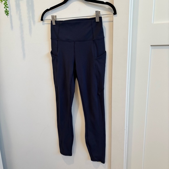 Fabletics Oasis PureLuxe High-Waisted Pocketed Navy Womens Leggings Size Small - Picture 2 of 13